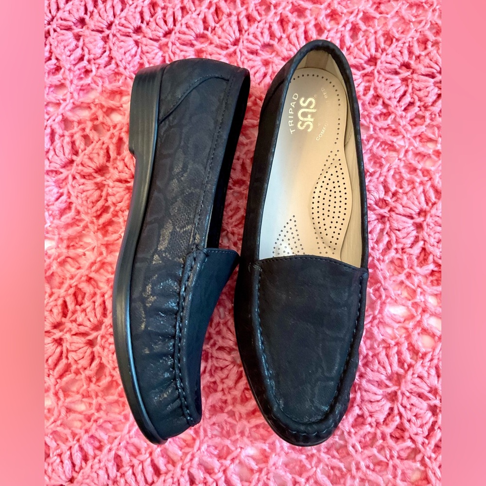 ❤️❤️SALE X 24 h ❤️❤️SAS Black Textured Loafers